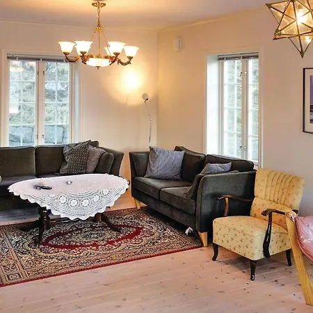 Nice In W/ Wifi And 4 Bedrooms בית נופש Floyrli