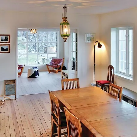 Nice In W/ Wifi And 4 Bedrooms